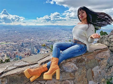 Steffy Moreno, una latina con muchas curvas .